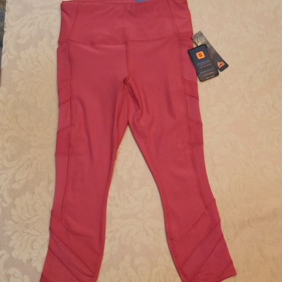 Reebok Pants - SOLD.Reebok Women's Red Performance Running Capris